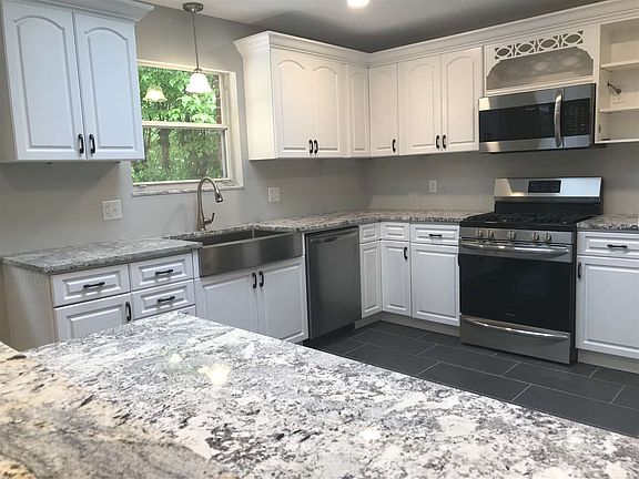3rd image of 91 Belmont Dr
