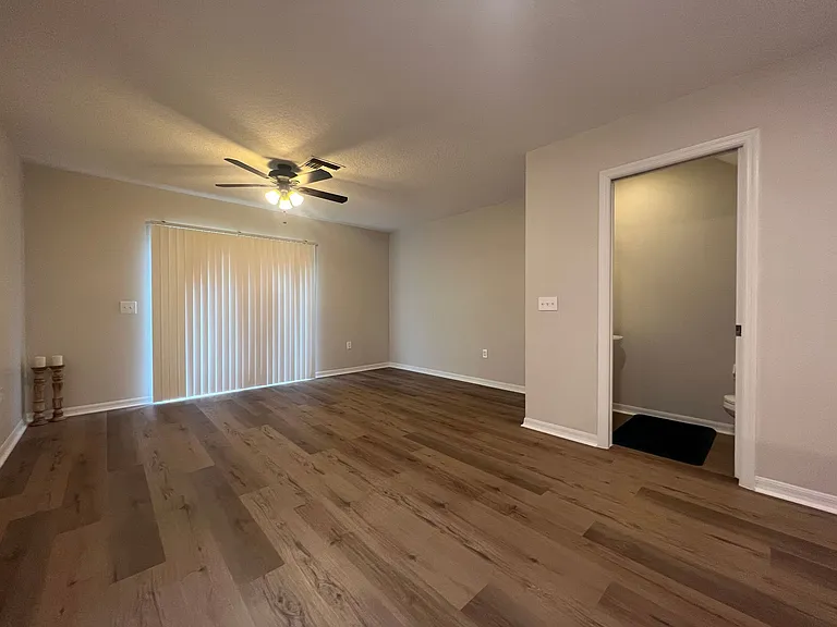 Village Park Townhomes | 2 & 3 Bedroom Apartments in Lady Lake, FL — Photo 12