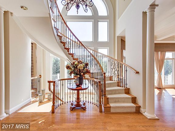 2nd image of 3520 Saint Augustine Ln