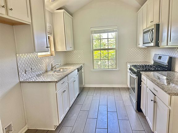 5th image of 24131 Noble Darcy Ln