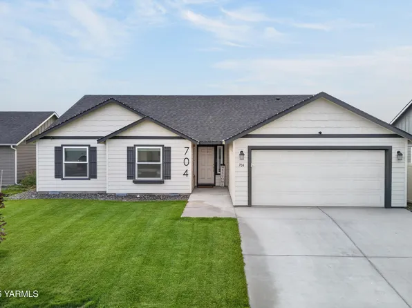 704 Regina Pl, Grandview, WA 98930