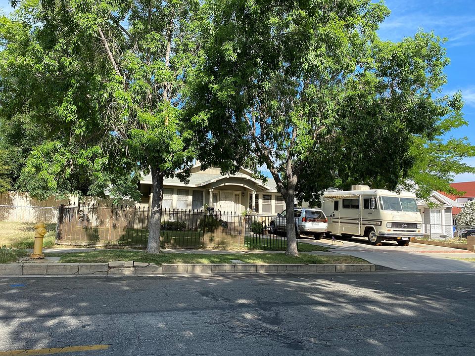 2nd image of 44637-39 Beech Ave