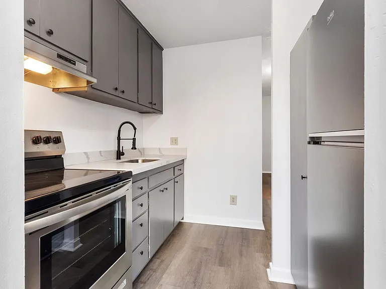 The Willis Apartments — Photo 9