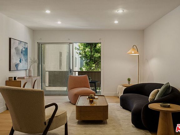 3rd image of 6251 Coldwater Canyon Ave Unit 206