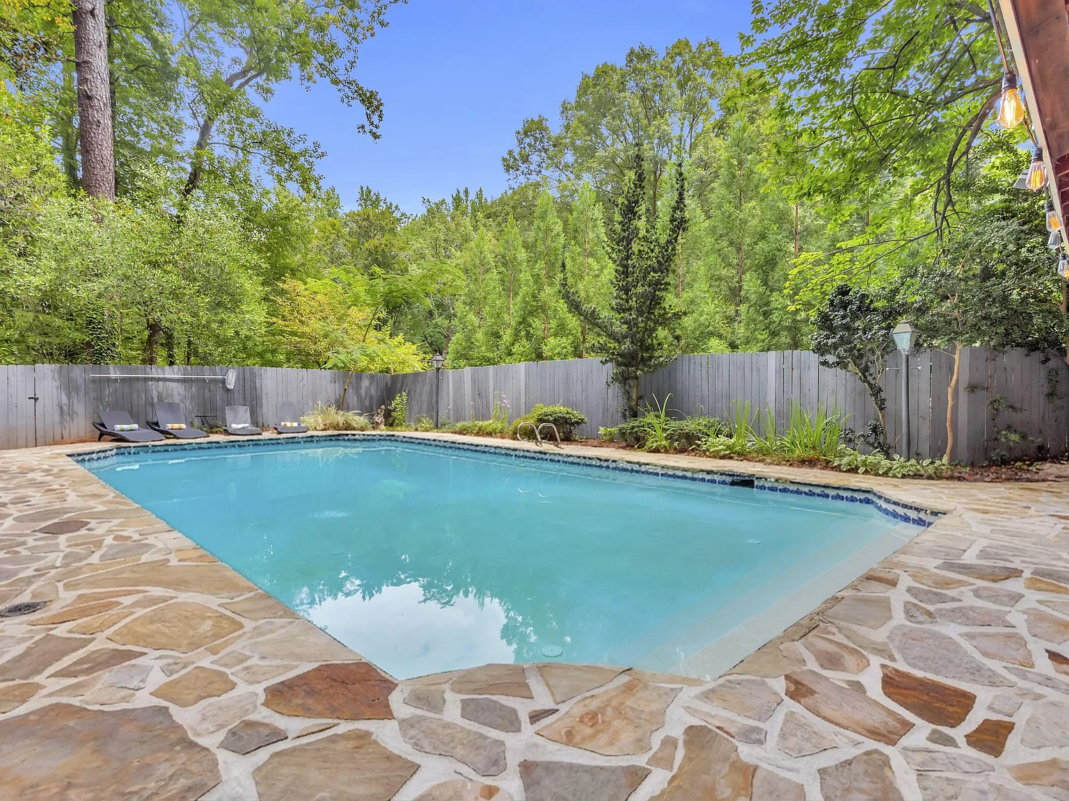 4 bed, 4.0 bath, 2753 sqft, $1,209 — Photo 4