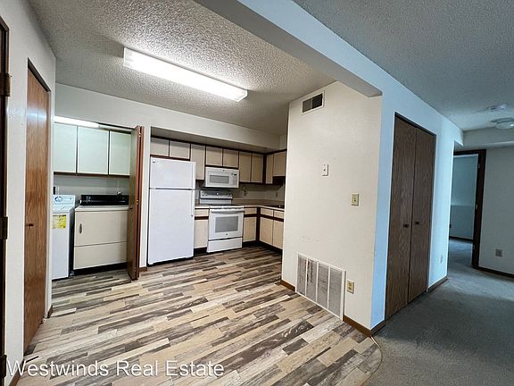 2nd image of 429-451 S Scott Blvd #17194057