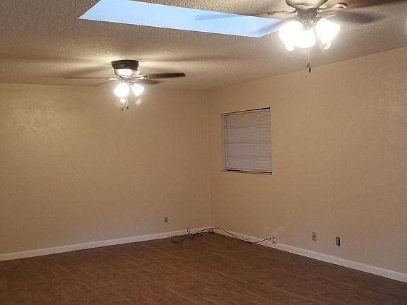 3rd image of 824 Sugar House Blvd
