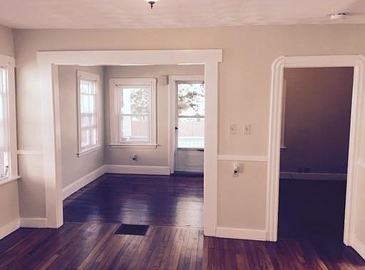 2nd image of 137 Milford St