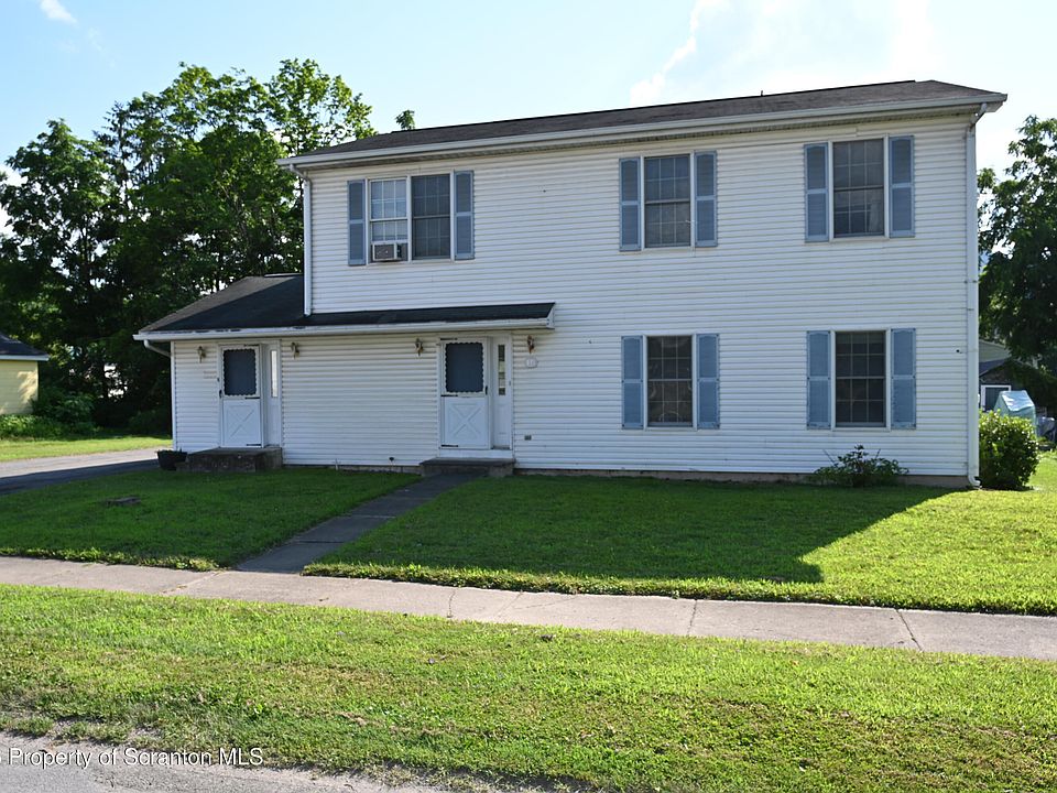 1st image of 435 Main St