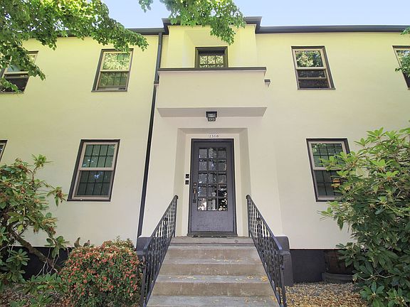 3rd image of 2310 SE 22nd Ave #1