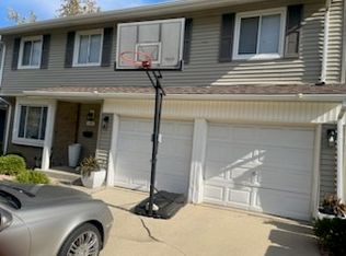 1047 Samson Dr, University Park, IL 60484