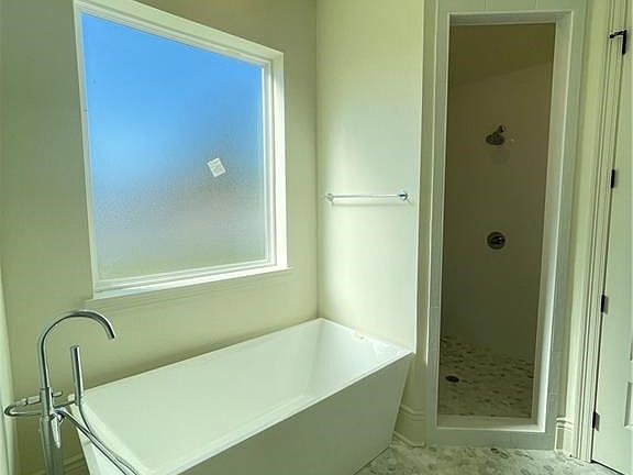 2nd image of 2722 Athis St