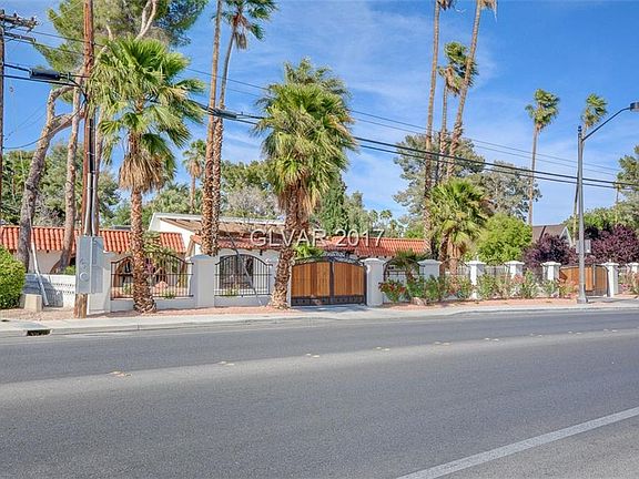 2nd image of 2812 Alta Dr