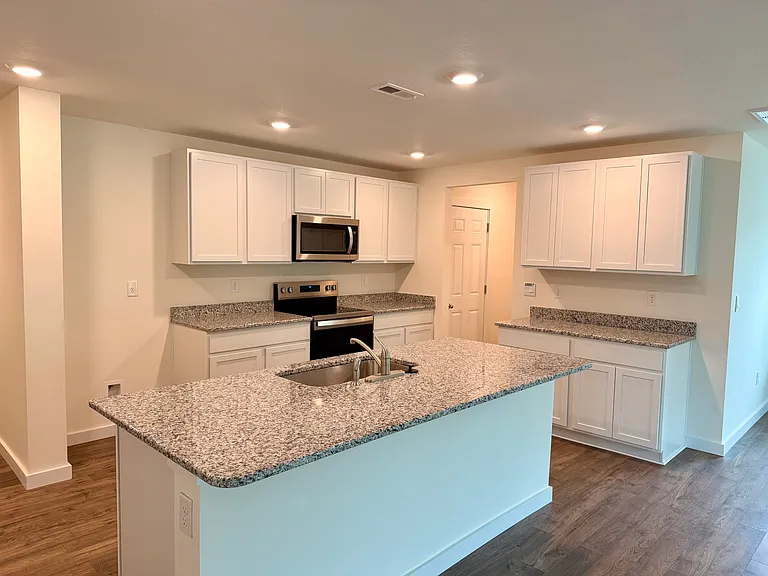 6837 Beeler Rd — Photo 6
