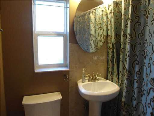 4th image of 2638 Canal Dr N