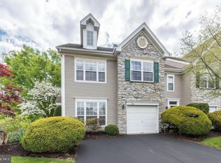 108 Ascot Ct, North Wales, PA 19454