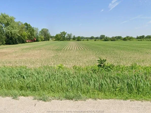 2590 Manning Rd, Lakeshore, ON N0R 1K0