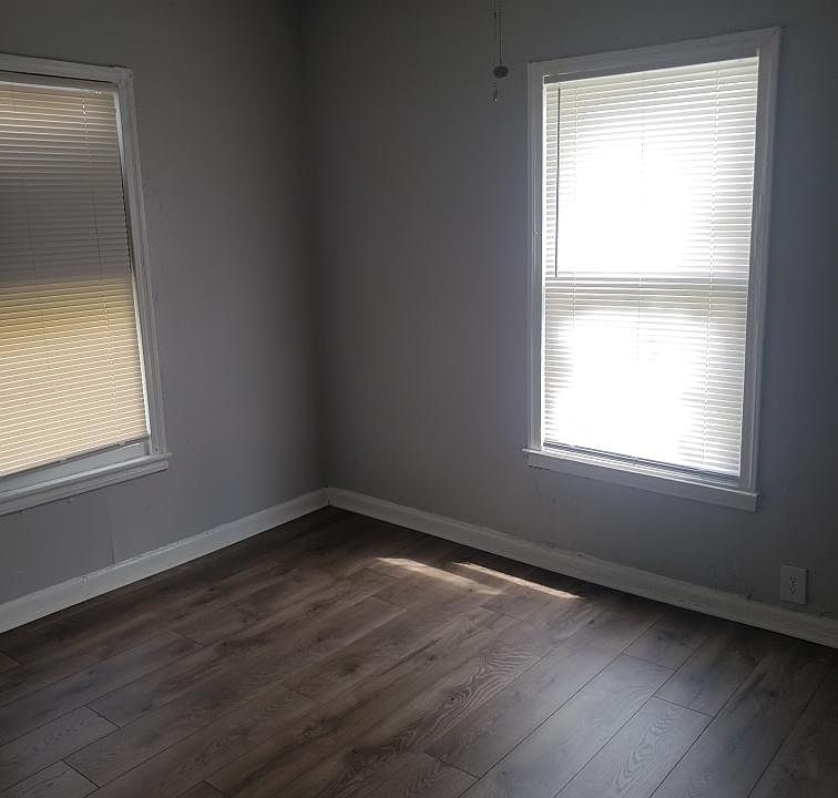 1st image of 713 Scotland Dr APT 3