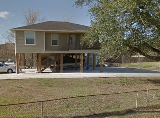 2315 Granger Dr, Bridge City, TX 77611