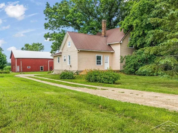 6354 E Rosebush Rd, Rosebush, MI 48878