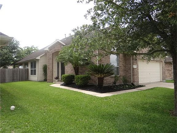 5th image of 108 Rocky Cove Ln