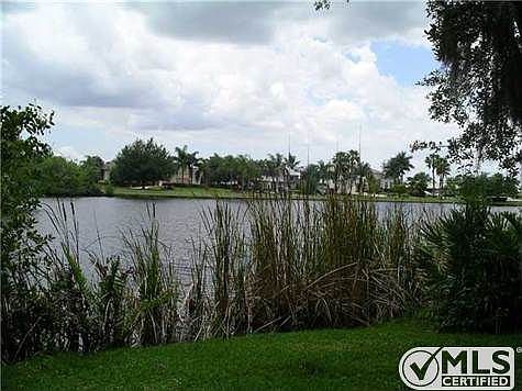 1st image of 662 SE Norsemen Dr