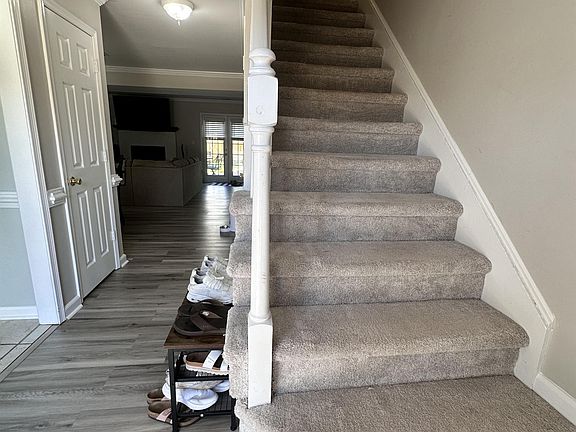 3rd image of 434 Wayman Ln #1