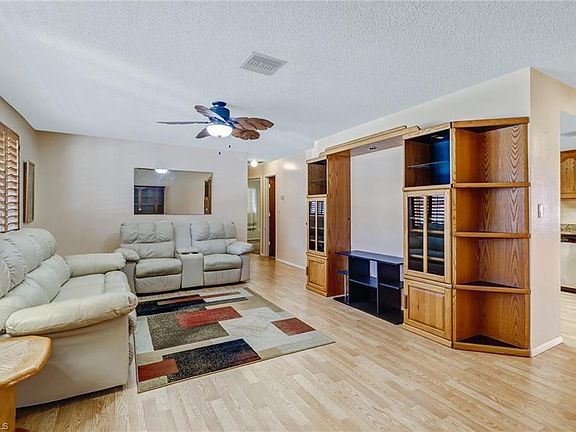 3rd image of 167 Dow Ln