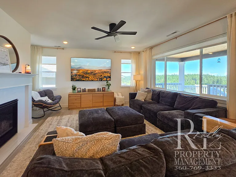 10607 Treasure Dr NW — Photo 21