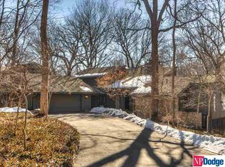 9765 Frederick Cir, Omaha, NE 68124