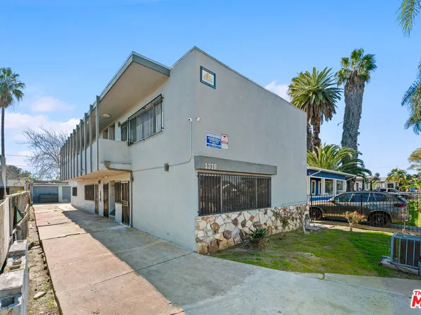 1318 W 90th St, Los Angeles, CA 90044