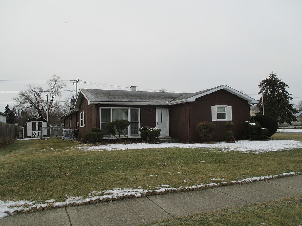 1st image of 201 Village Dr