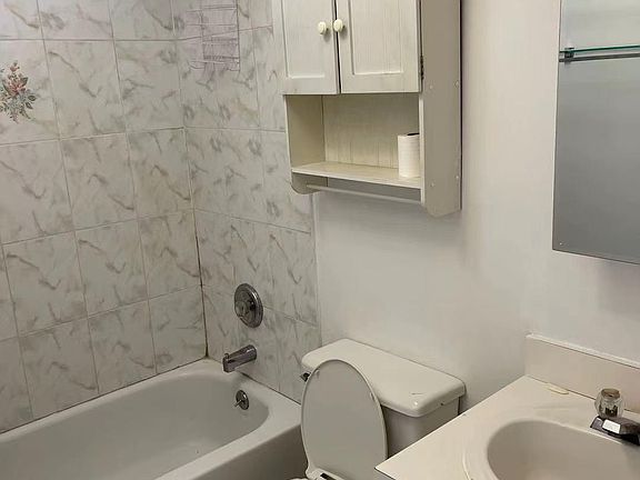 3rd image of 163 Oakdale St #B