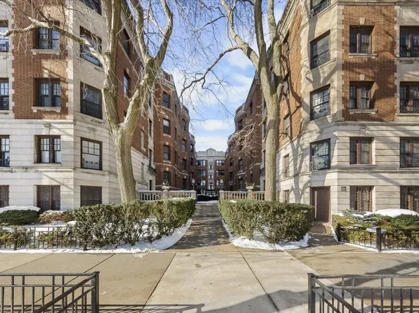 2330 N Lincoln Park W APT 2C, Chicago, IL 60614