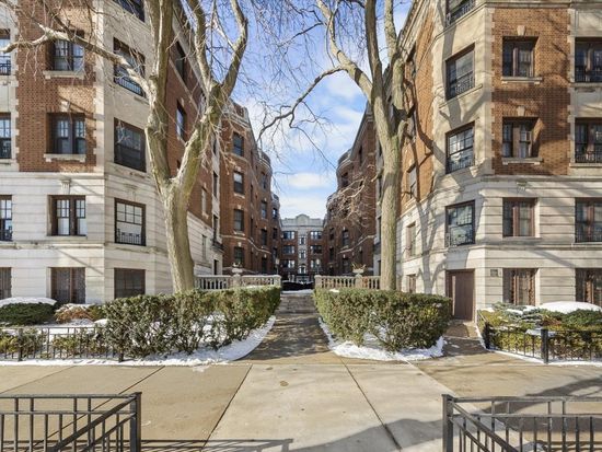 2330 N Lincoln Park W APT 2C, Chicago, IL 60614