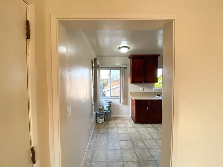 1135 W 90th St — Photo 11