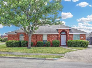 1125 Rio Bravo Dr, Desoto, TX 75115