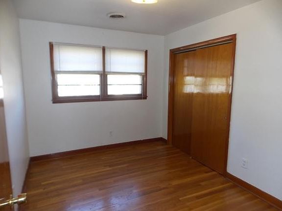 5th image of 520 Terry Dr