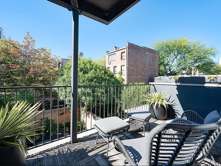 202 Bergen St #TWNHSE — Photo 9