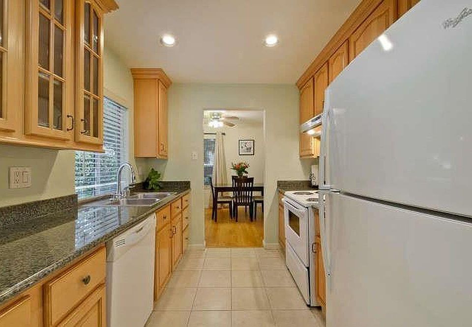 1st image of 2717 Lone Bluff Way