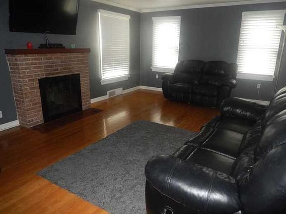 4th image of 513 Connecticut Dr