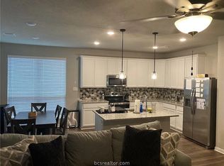 1929 Shimla Ct, Bryan, TX 77807