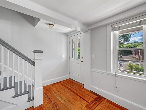 3rd image of 1068 Main St Unit 1068