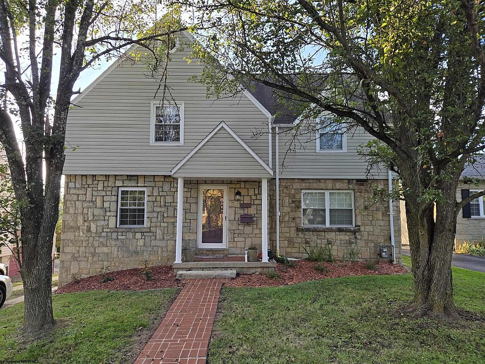 1st image of 1335 Peacock Ln