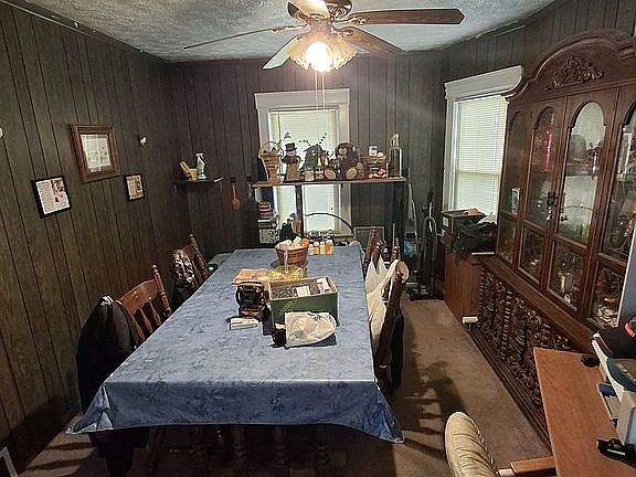 4th image of 4108 Mapledale Ave