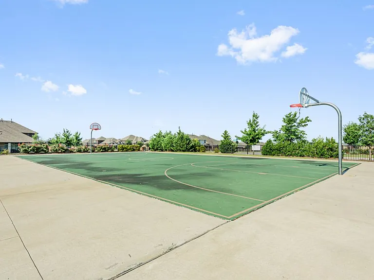 1113 Granger Dr — Photo 41