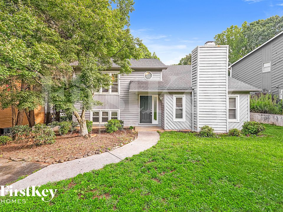 1st image of 137 Carrisbrooke Ln