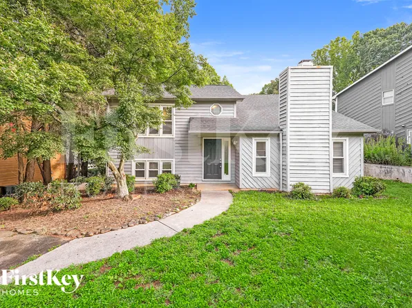 137 Carrisbrooke Ln, Winston Salem, NC 27104