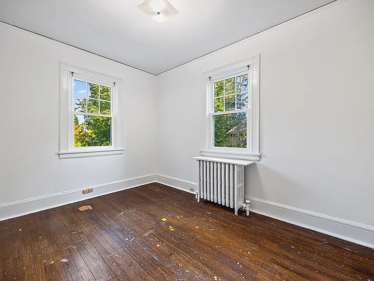 84 Harvard Dr — Photo 12
