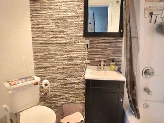 4th image of 158 Rogers Ave #4E